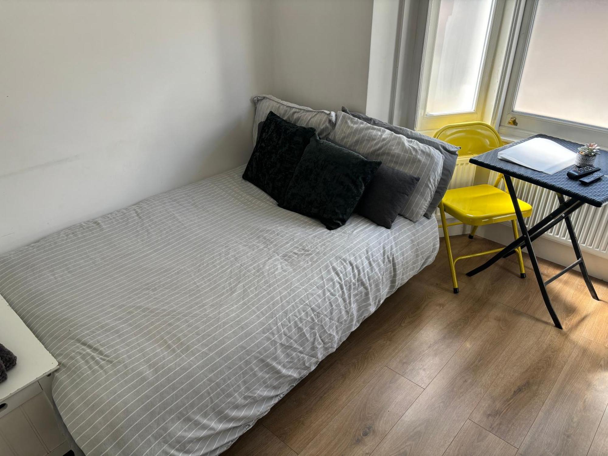 Comfy In Wandsworth Town London